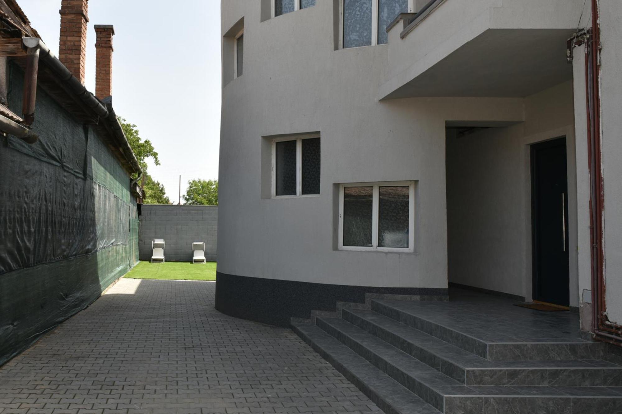 Apartament'S Moise Turda Buitenkant foto