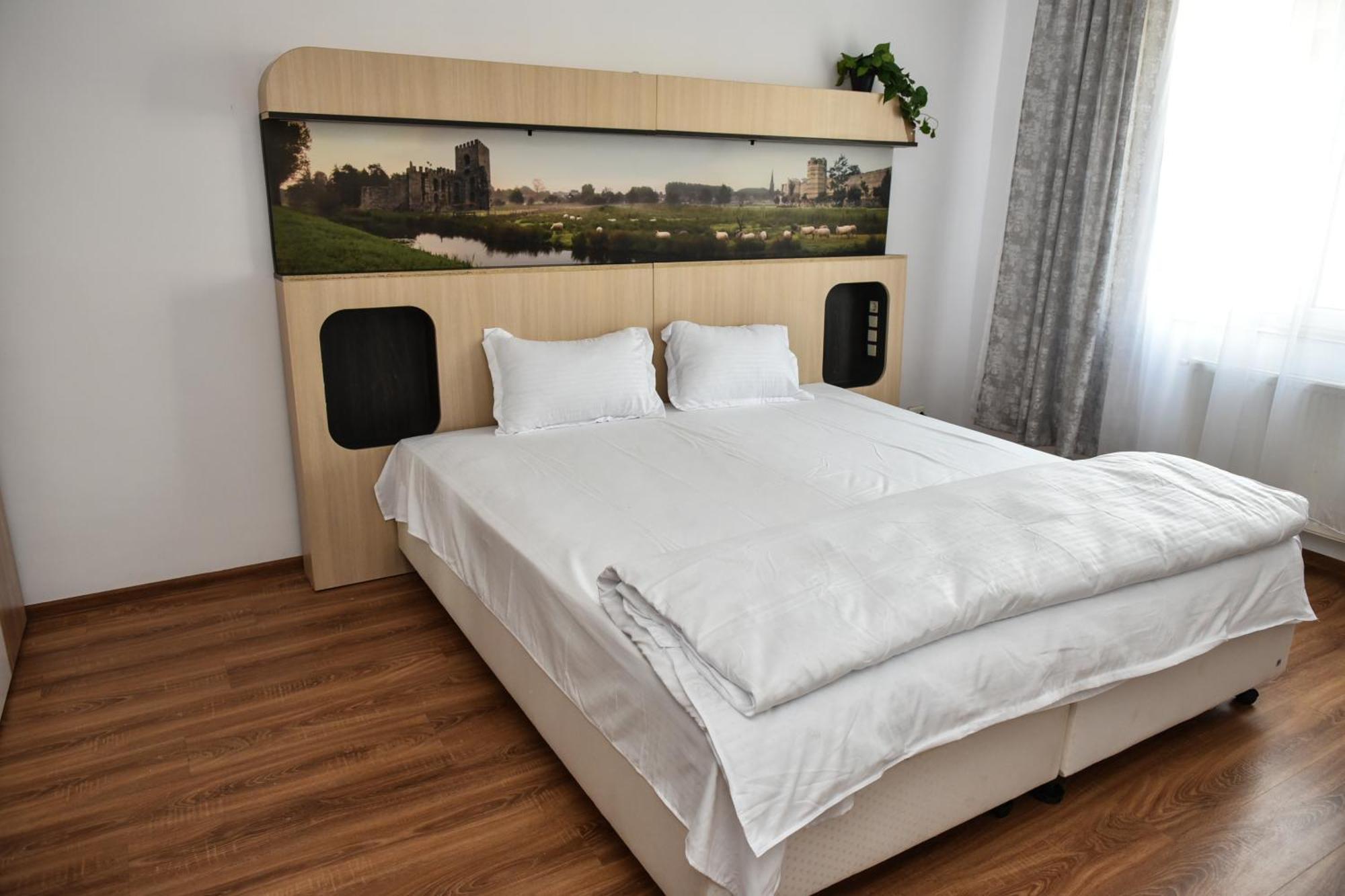 Apartament'S Moise Turda Buitenkant foto