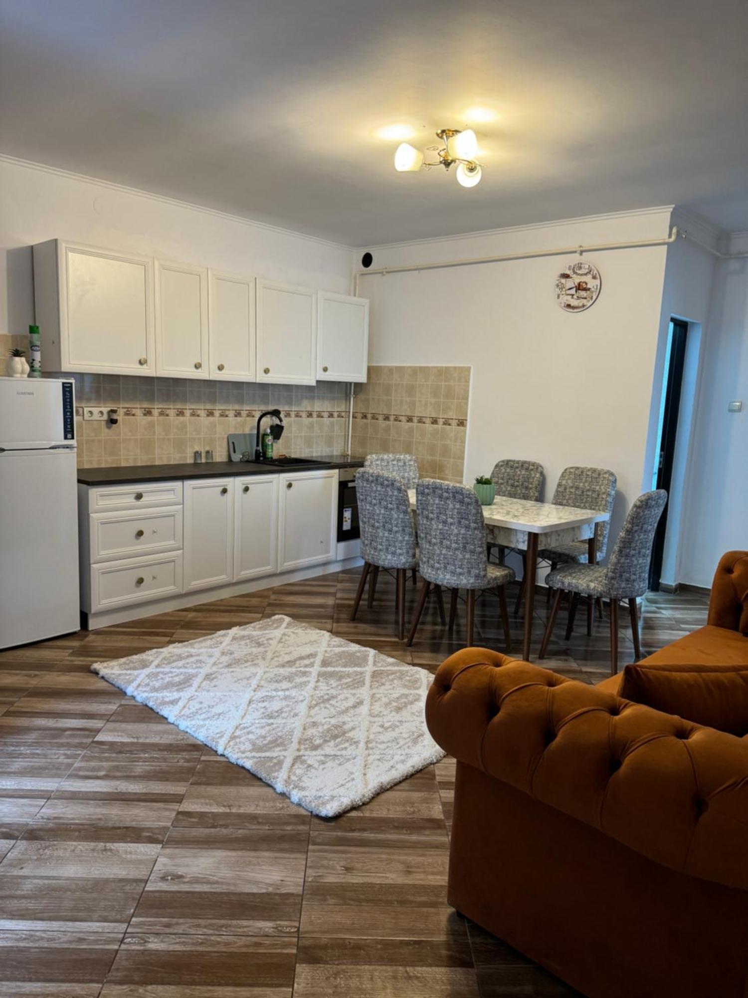 Apartament'S Moise Turda Buitenkant foto