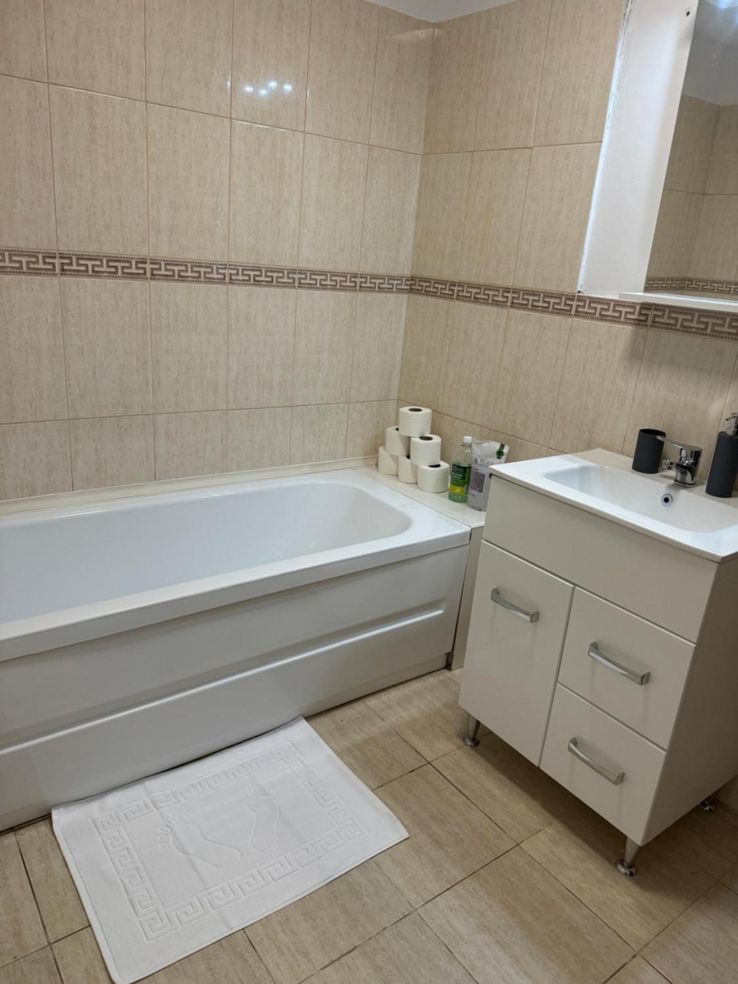 Apartament'S Moise Turda Buitenkant foto
