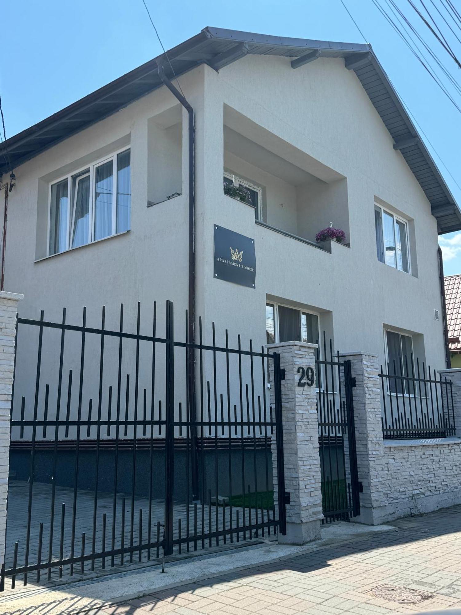 Apartament'S Moise Turda Buitenkant foto